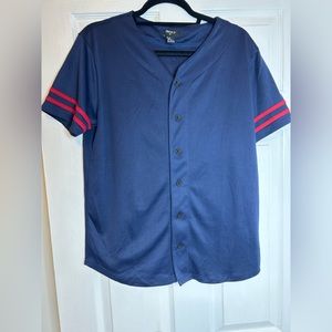 Forever 21 Men’s Baseball Jersey